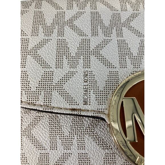 MICHAEL KORS, SMALL IVORY SIGNAURE LEATHER CROSSBODY BAG - Picture 4 of 14